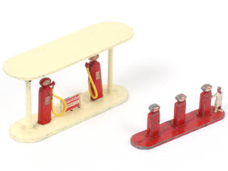 Lot 119 - DIVERS (50)