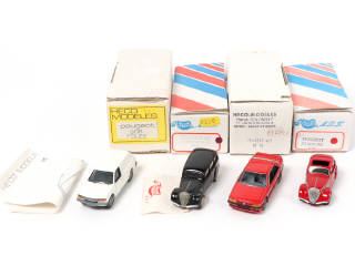 Lot 101 - DIVERS (4)