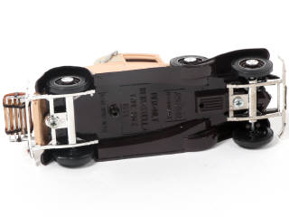 Lot 130 - DIVERS (1)