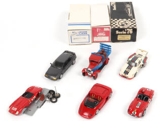 Lot 100 - DIVERS (6)