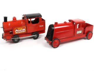 Lot 82 - TRI-ANG (GB) (2)