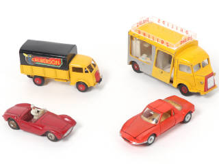 Lot 208 - DINKY TOYS (FRANCE) (4)