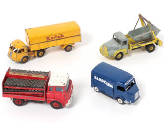 Lot 203 - DINKY TOYS (FRANCE) (4)
