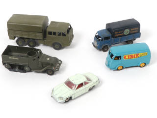 Lot 213 - DINKY TOYS (FRANCE) (5)