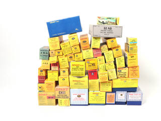 Lot 126 - DIVERS (56)