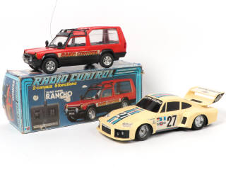 Lot 76 - DIVERS (2)