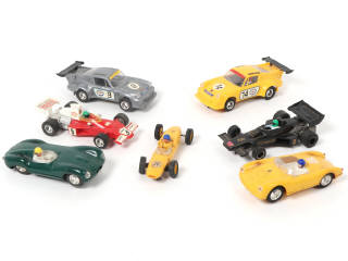 Lot 176 - SCALEXTRIC (FRANCE) (7)