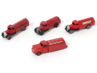Lot 206 - DINKY TOYS (4)