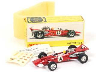 Lot 320 - DINKY TOYS (FRANCE) (1)