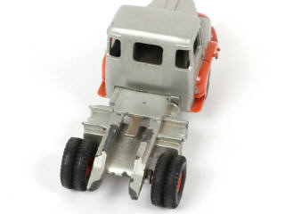 Lot 324 - DINKY TOYS (FRANCE) (1)