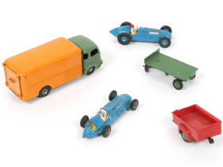 Lot 335 - DINKY TOYS (FRANCE) (5)