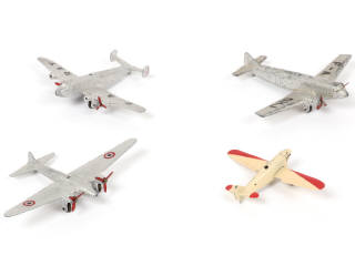 Lot 333 - DINKY TOYS (FRANCE) (4)