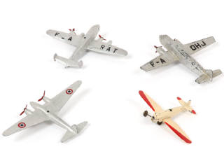 Lot 333 - DINKY TOYS (FRANCE) (4)