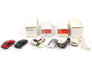 Lot 90 - DIVERS (5)