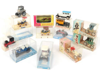 Lot 132 - DIVERS (13)