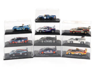 Lot 125 - DIVERS (10)