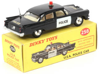 Lot 305 - DINKY TOYS (GB) (1)