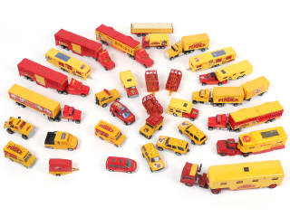 Lot 6 - DIVERS (31)