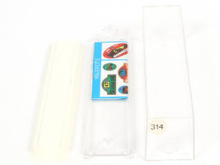 Lot 106 - MAJORETTE (FRANCE) (1)