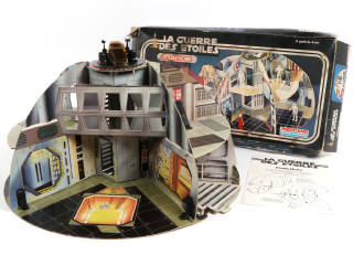 Lot 197 - MECCANO (FRANCE) (1)