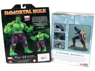 Lot 105 - DIVERS (2)