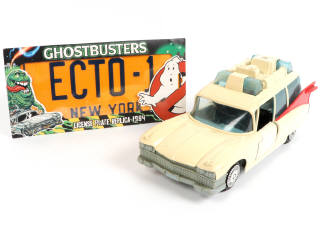 Lot 5 - KENNER PRODUCTS (USA) (2)