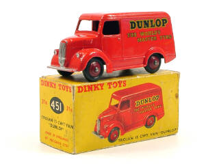 Lot 439 - DINKY TOYS GB (1)