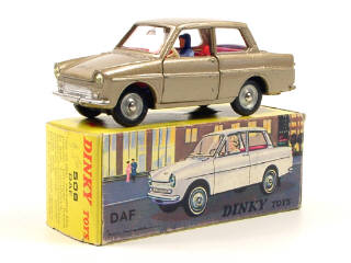 Lot 628 - DINKY TOYS FRANCE (1)