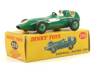 Lot 360 - DINKY TOYS GB (1)