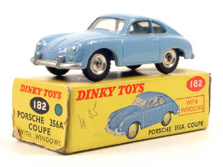 Lot 395 - DINKY TOYS (GB) (1)