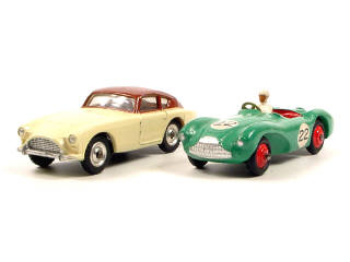 Lot 425 - DINKY TOYS (GB) (2)