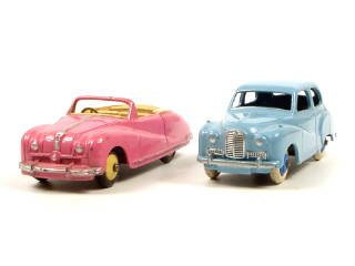 Lot 422 - DINKY TOYS (GB) (2)