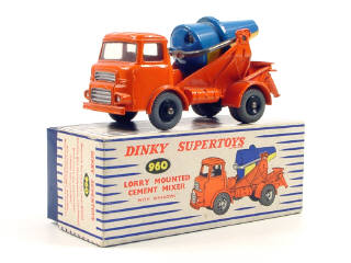 Lot 450 - DINKY TOYS GB (1)