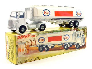 Lot 459 - DINKY TOYS GB (1)