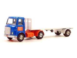 Lot 461 - DINKY TOYS GB (1)