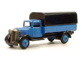 Lot 438 - DINKY TOYS GB (1)