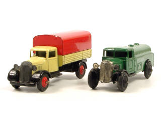 Lot 516 - DINKY TOYS GB (2)