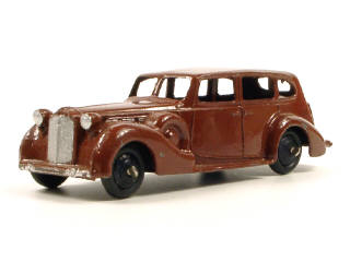 Lot 338 - DINKY TOYS GB (1)
