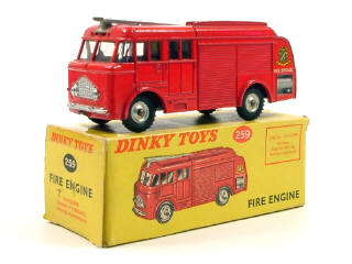 Lot 469 - DINKY TOYS GB (1)
