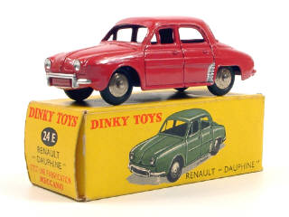 Lot 568 - DINKY TOYS (FRANCE) (1)
