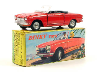 Lot 630 - DINKY TOYS FRANCE (1)