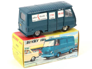 Lot 598 - DINKY TOYS (FRANCE) (1)