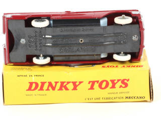Lot 580 - DINKY TOYS (FRANCE) (1)