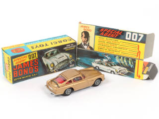 Lot 406 - CORGI TOYS (GB) (1)