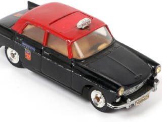 Lot 540 - DINKY TOYS (FRANCE) (3)