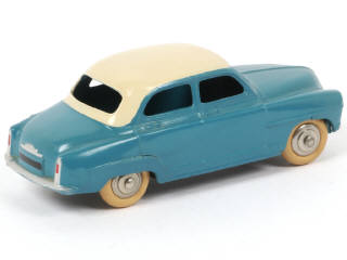 Lot 509 - DINKY TOYS (FRANCE) (1)
