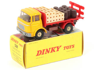 Lot 604 - DINKY TOYS (FRANCE) (1)