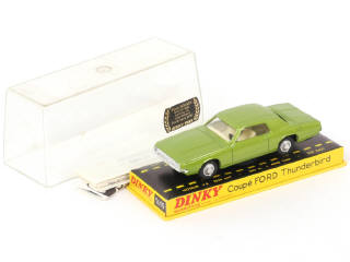 Lot 582 - DINKY TOYS (FRANCE) (1)