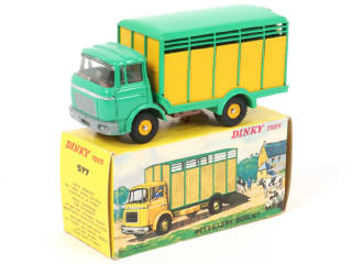 Lot 601 - DINKY TOYS (FRANCE) (1)