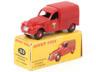 Lot 547 - DINKY TOYS (FRANCE) (1)